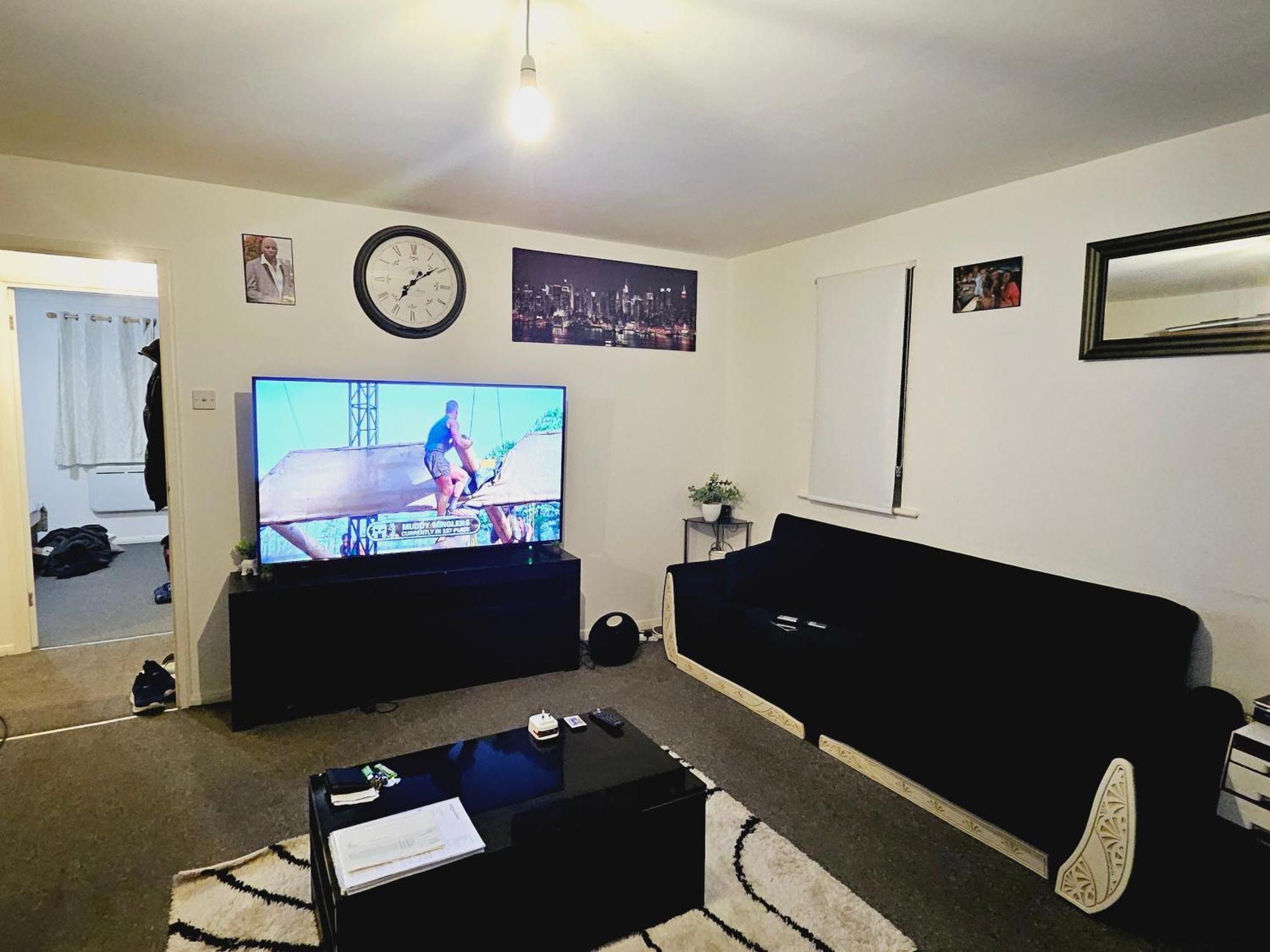Lovely Fully Furnished One Bed Flat To Let Enfield Exterior photo