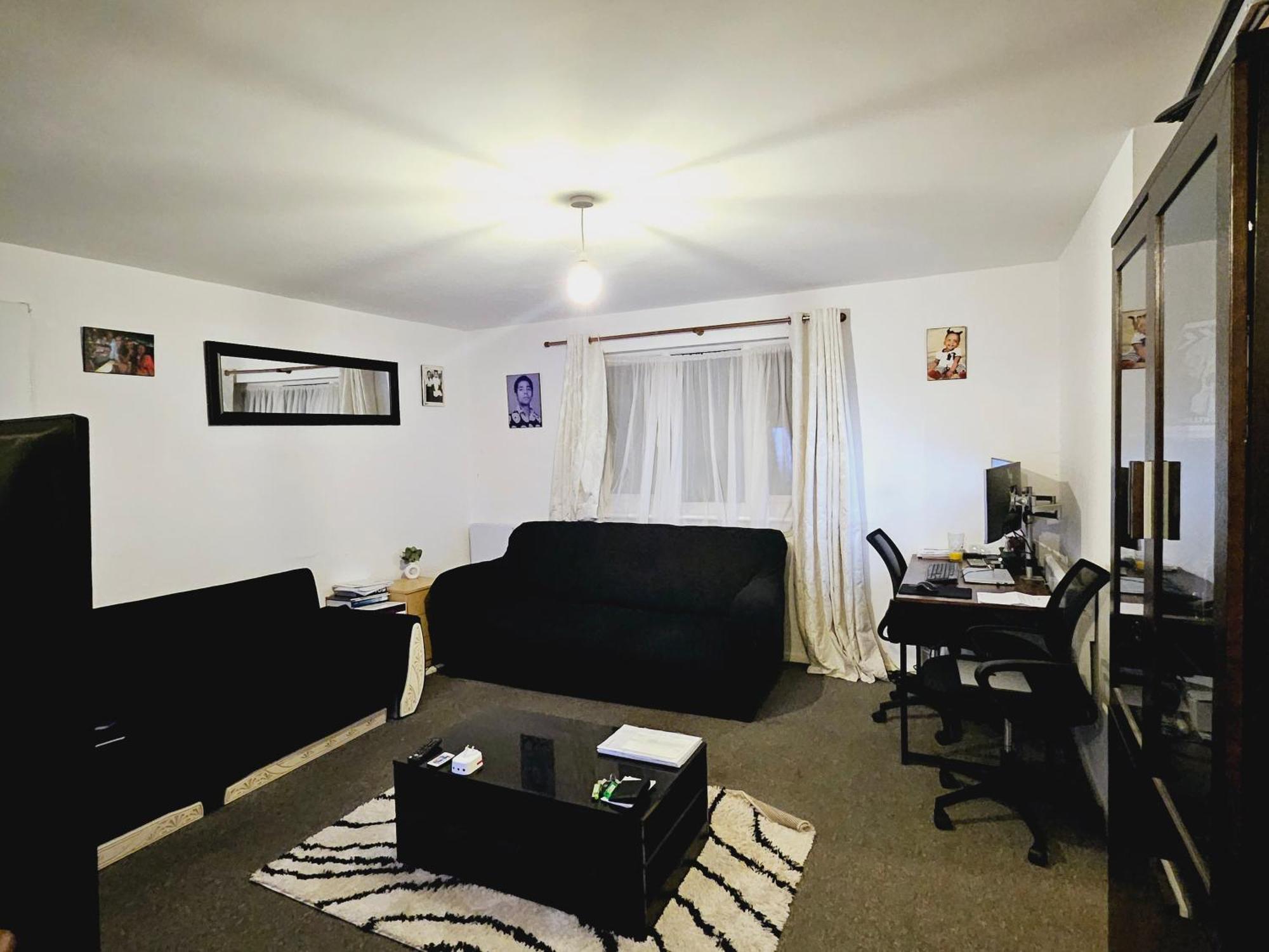 Lovely Fully Furnished One Bed Flat To Let Enfield Exterior photo